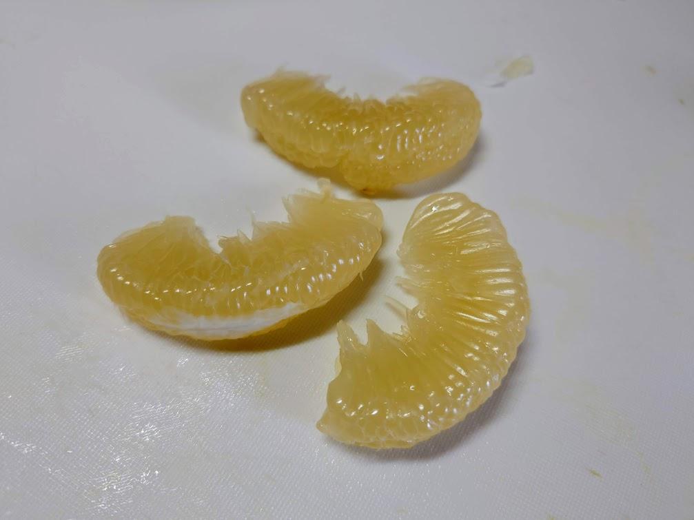 超かわいい!愛媛「名駒のコミカン」を食べてみた!…あとに待っていた「文旦」との格闘