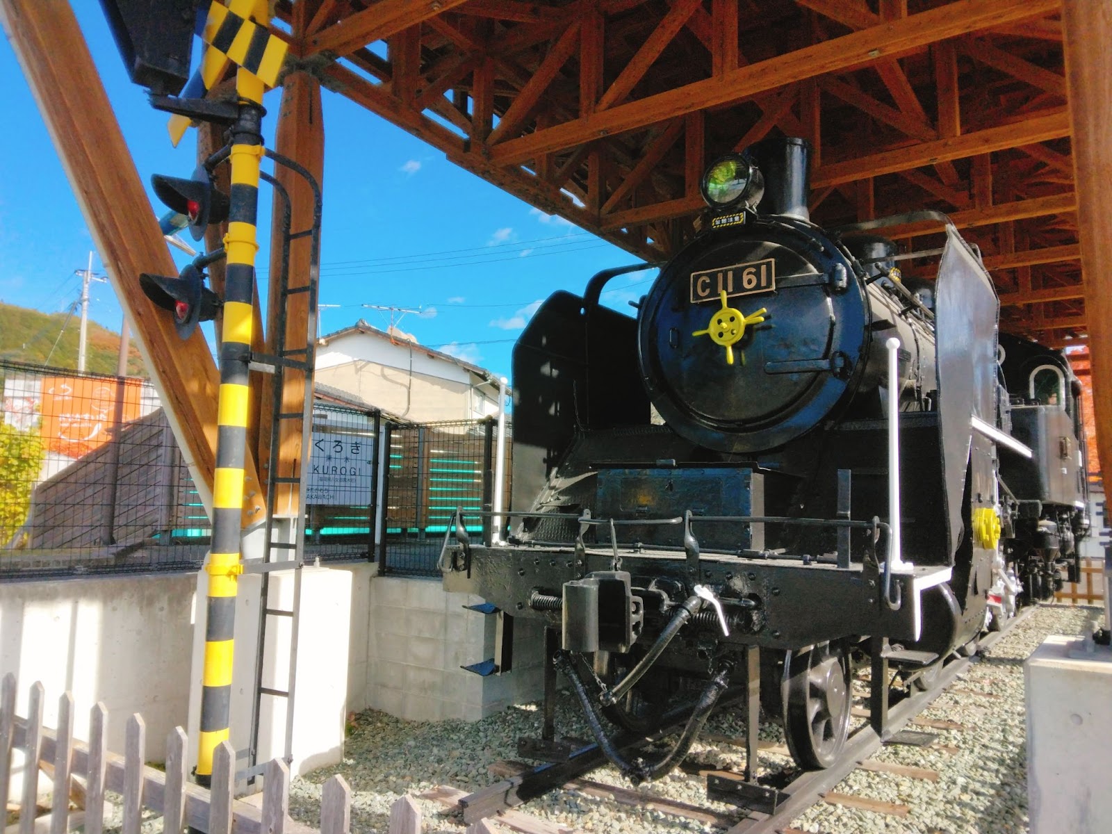 鉄道が走っていない八女市になぜポツンと機関車が」機関車が語る全盛期